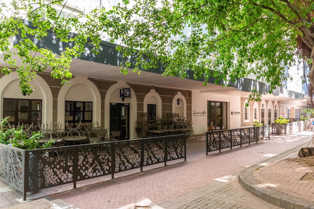 קייפטאון Trendy Apartment In Thibault Square City Centre מראה חיצוני תמונה